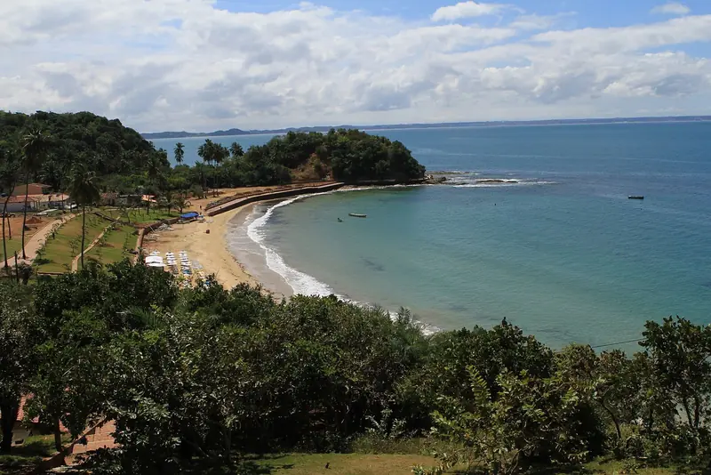 Praia da Ponta de Nossa Senhora, na Ilha dos Frades